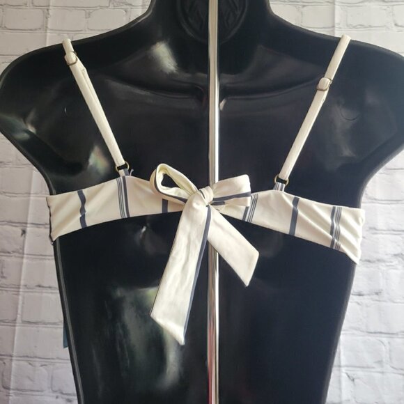 O'Neill Juniors' Classic Stripe Seville Bikini Top - Picture 5 of 6